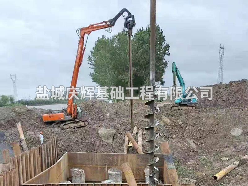 引孔旋挖機